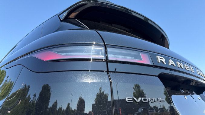Land Rover Range Rover Evoque 2.0 D200 Hoxton Edition 5dr Auto Diesel Hatchback - Image 19